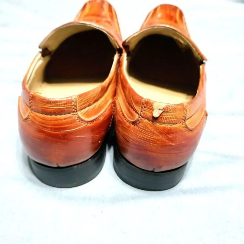 Majestic Men 11M Carmel Brown Cross Emblem Copper Studs Oxford Leather Shoes Y2K